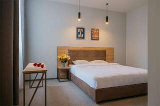 Гостиница Turris Hotel Lubyansky Москва Superior DBL (Улучшенный двухместный номер с одной двухспальной кроватью (king size)-3