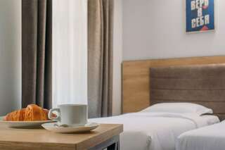 Гостиница Turris Hotel Lubyansky Москва Deluxe TWIN (Делюкс номер с двумя односпальными кроватями)-2
