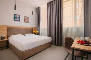 Гостиница Turris Hotel Lubyansky Москва Superior DBL (Улучшенный двухместный номер с одной двухспальной кроватью (king size)-1